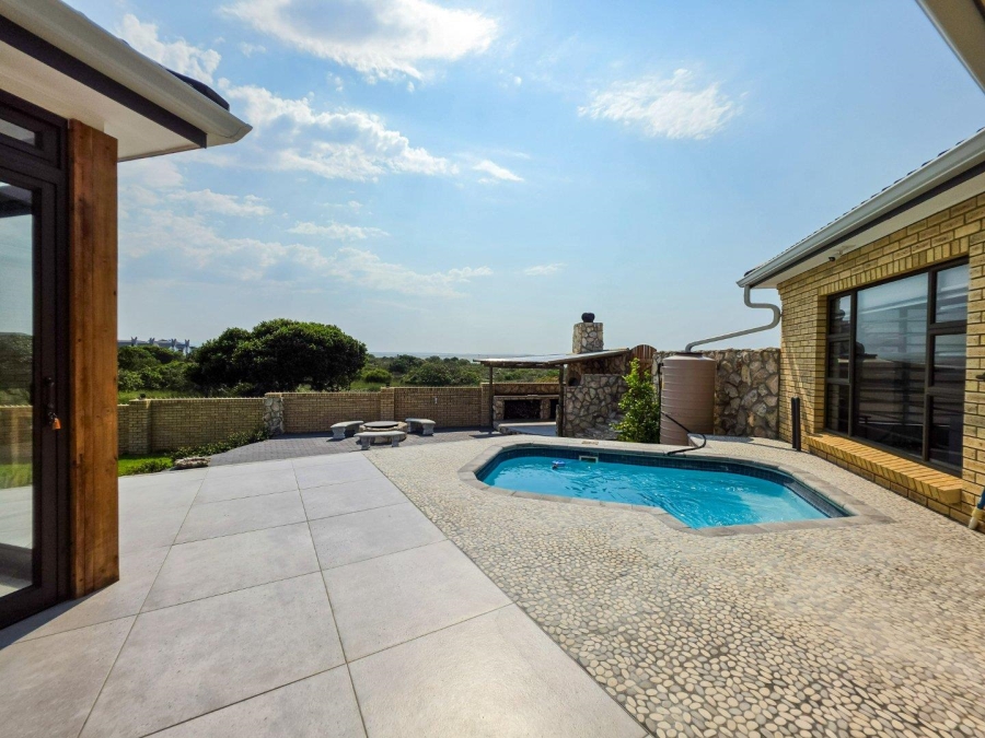 3 Bedroom Property for Sale in Stilbaai Wes Western Cape